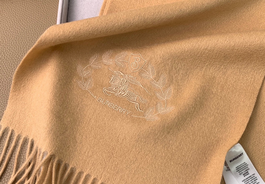 Шарф Burberry из овечьей шерсти с водным узором - абрикосовый