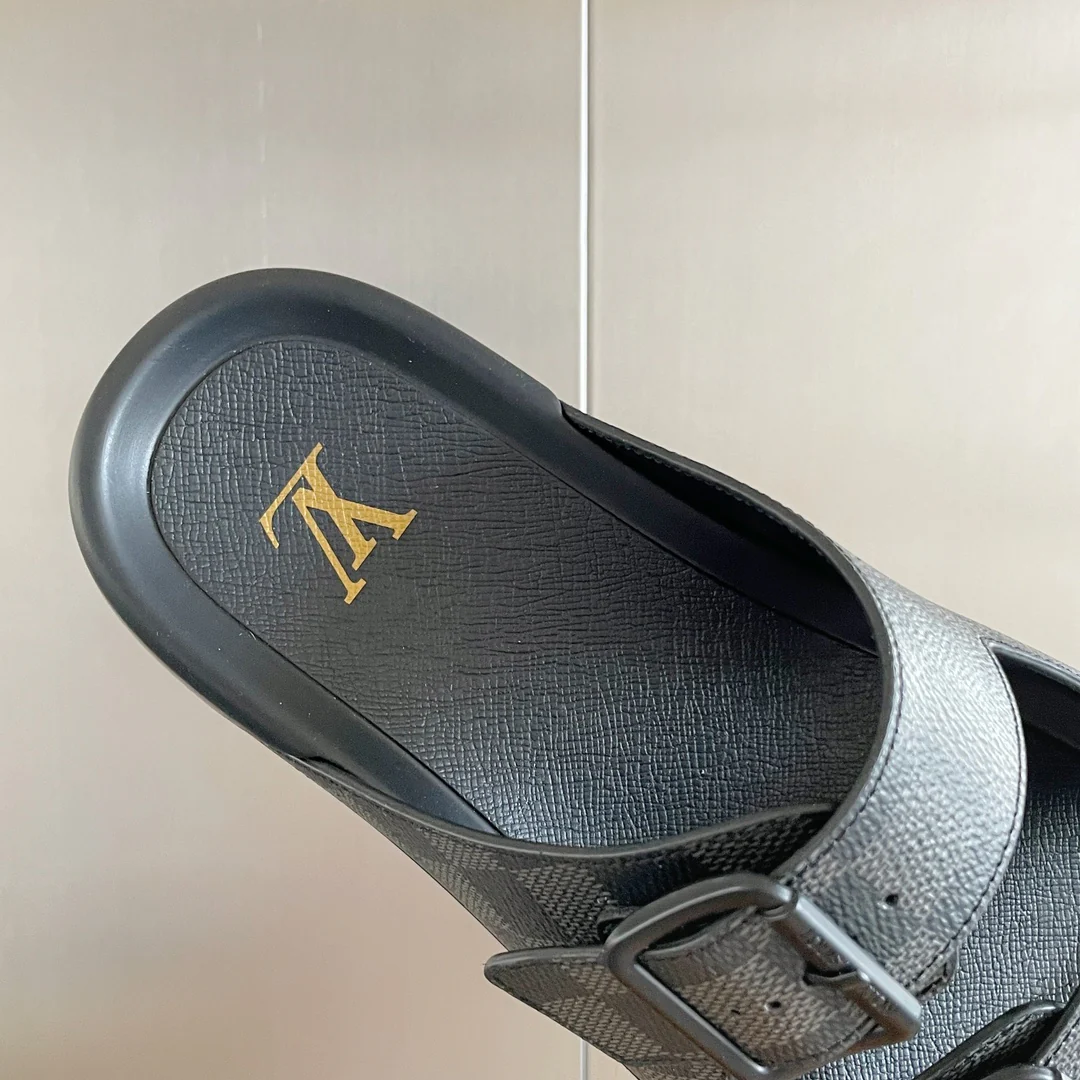 Новая серия кроссовок LV 2023 Monogram Damier Grey