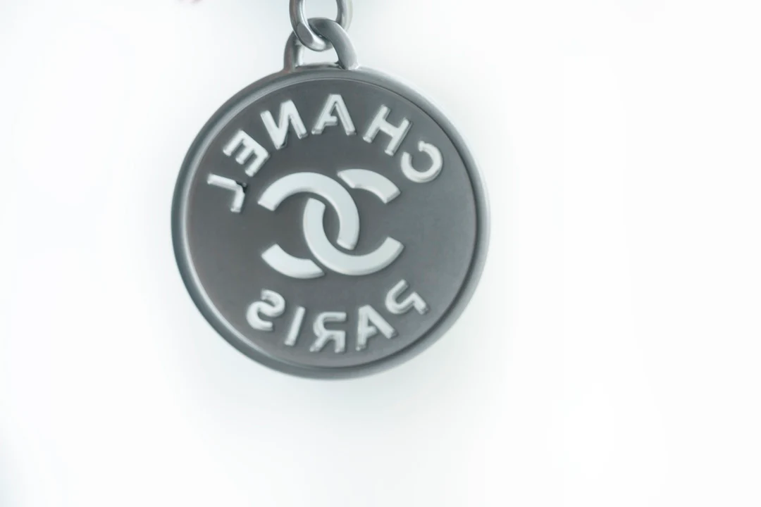 Сумка Chanel 22p 22bag, маленькая, черная, с серебряной пряжкой - 1 шт.