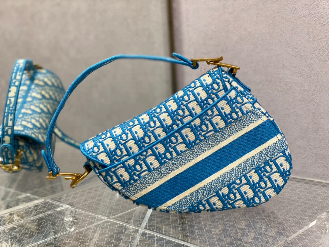 Сумка Dior Saddle Bag - с вышивкой - маленькая, синяя - 25 см