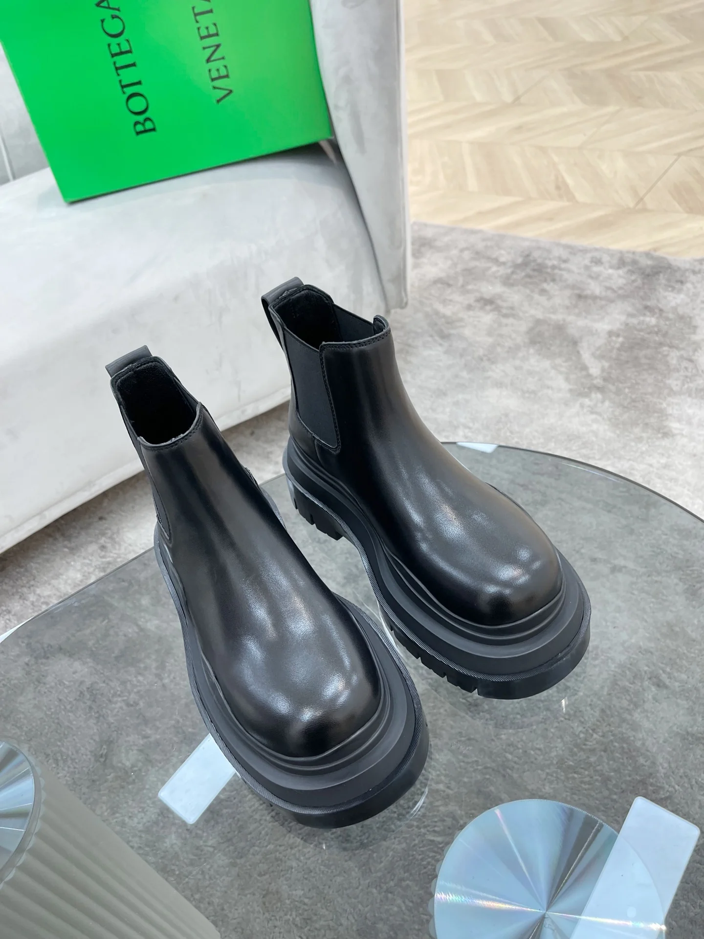 BV - Ботинки на платформе с низким верхом - Полностью черные