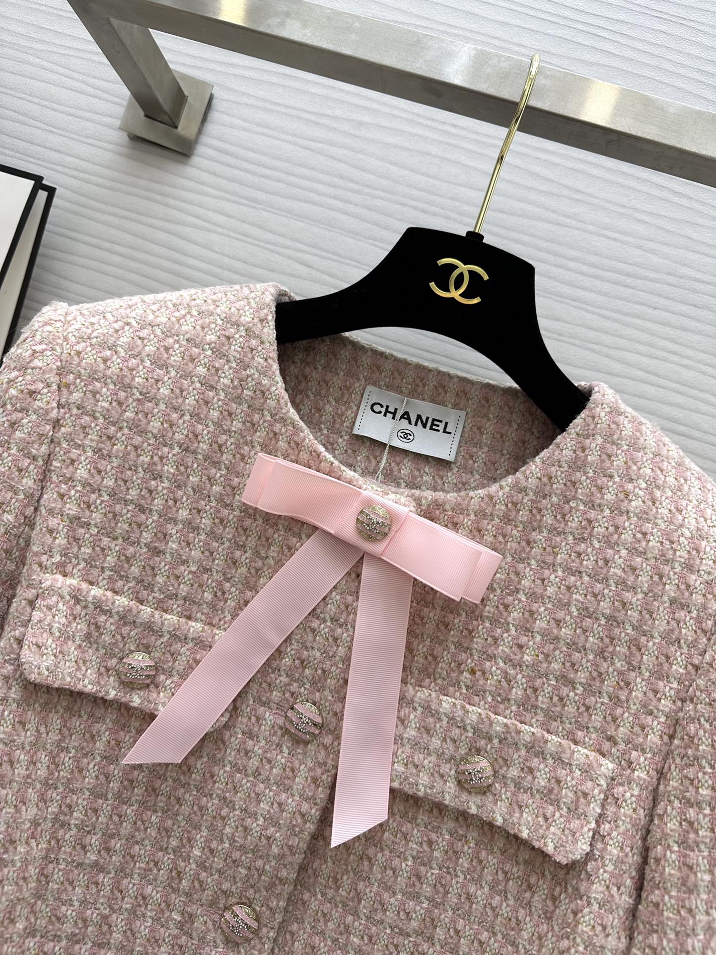 Chanel - 2403-24 Ранняя весна Новый стиль Девичий круглый вырез Классический тканый жакет