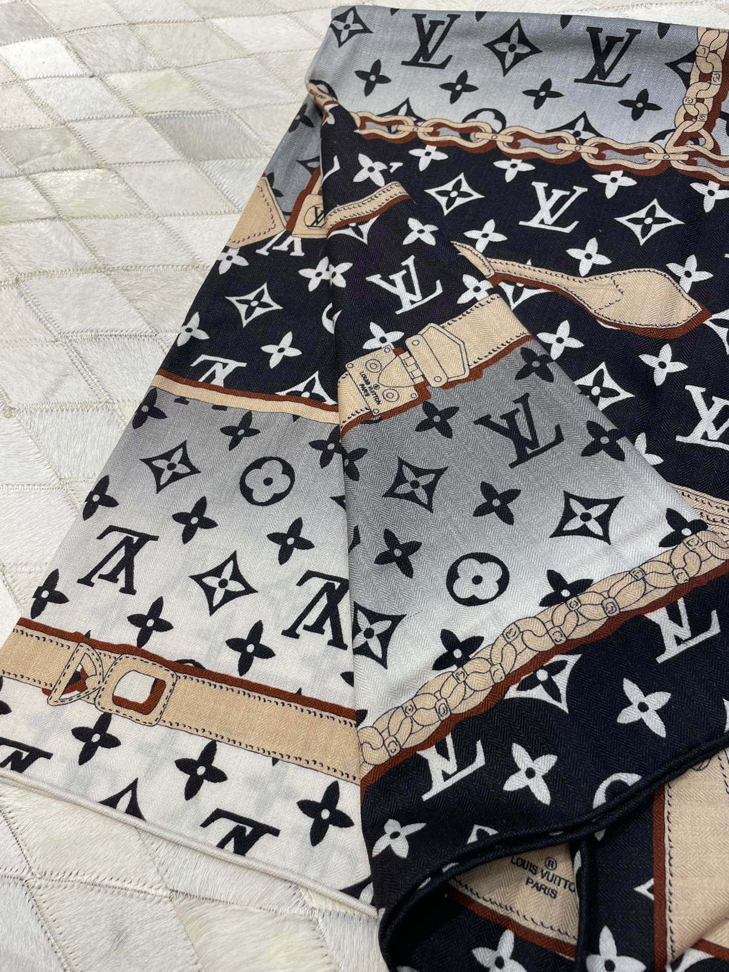 LV - Двусторонний шарф, 110 см - Детский флис, класс 1