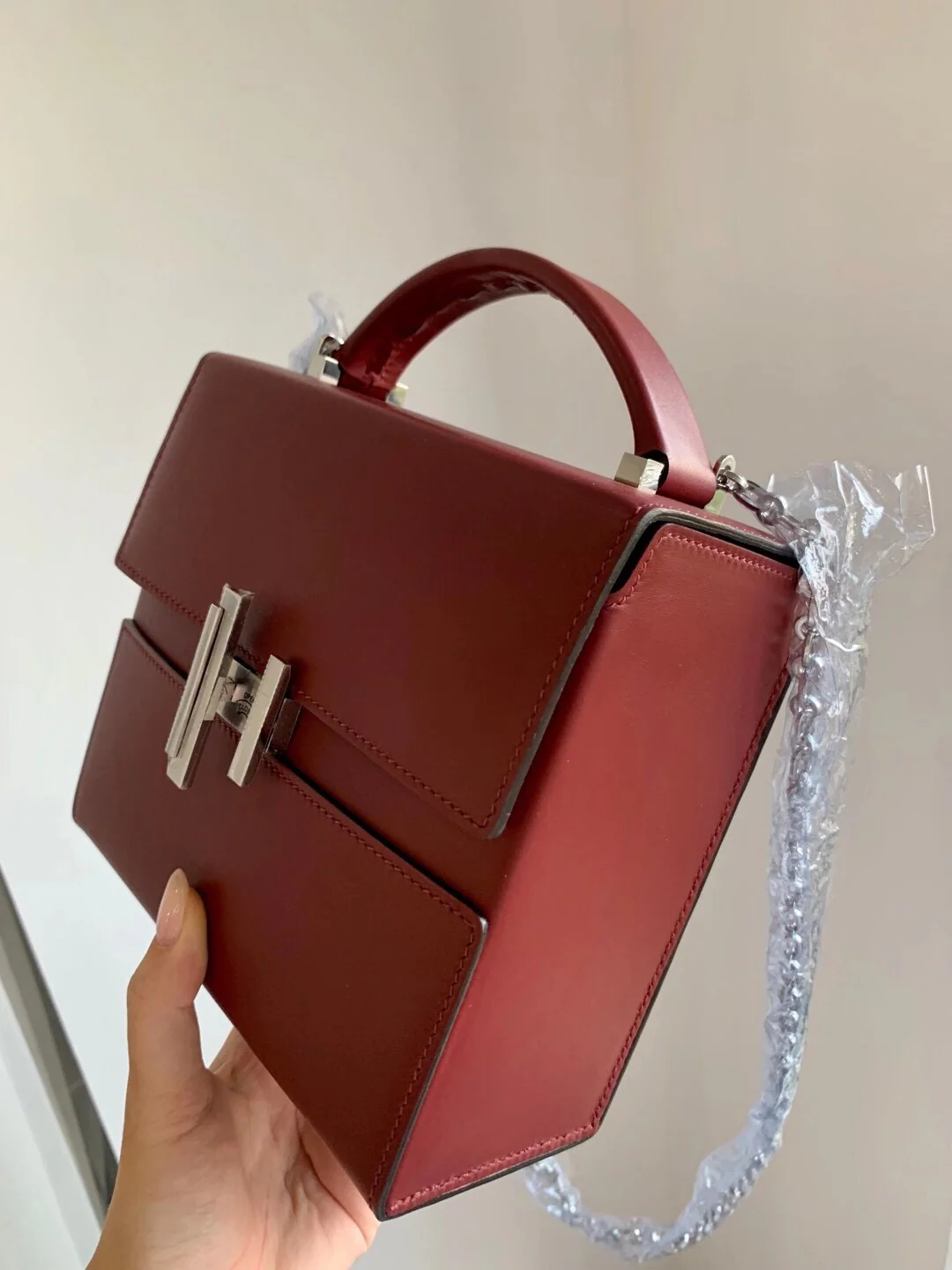 Hermes Cinhetic 24 Villanry B5 Gem Red with Silver Kuckle
