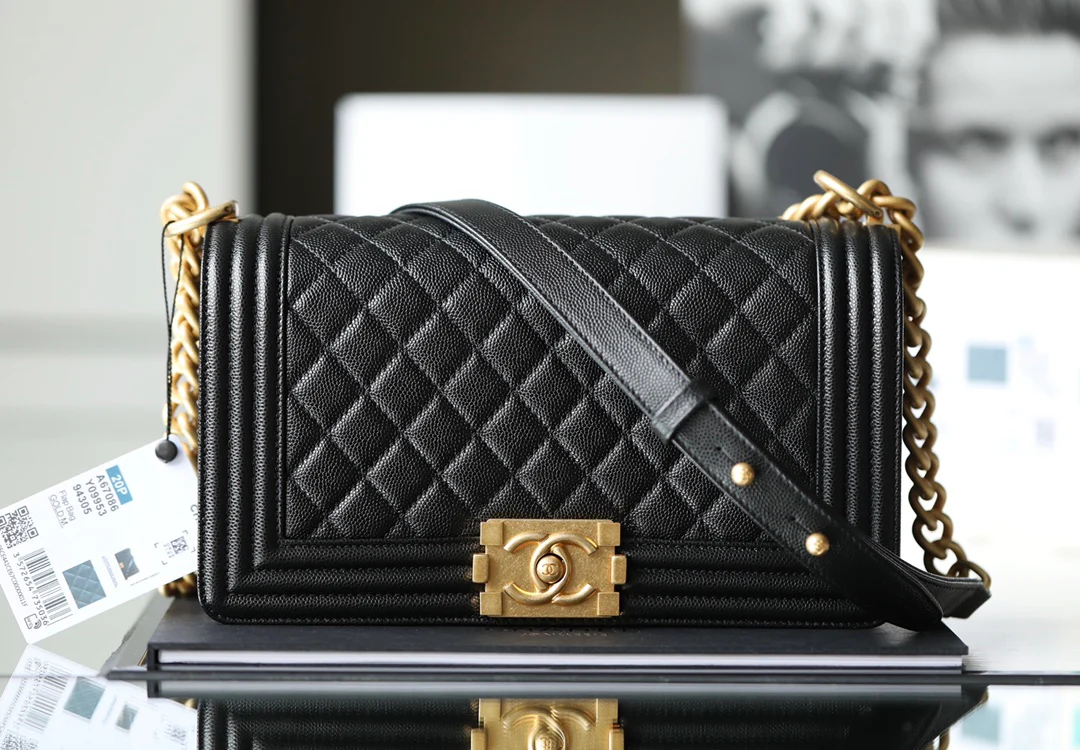 Chanel Le Boy Crystal Edition, узор 