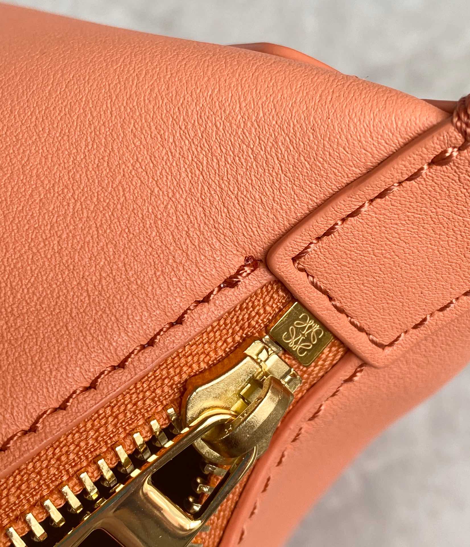 Сумка для обеда Loewe Cubi Panerai из телячьей кожи - коричневая