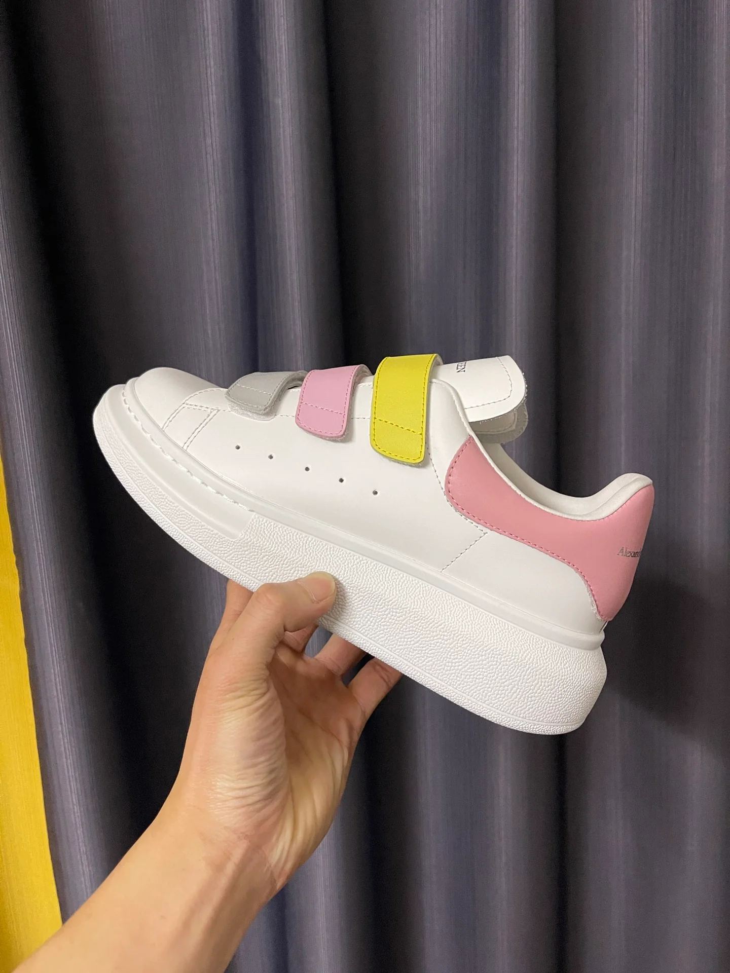 Классические белые кроссовки McQueen - унисекс - новая застежка на липучке - премиум-издание McQueen - 1 шт.