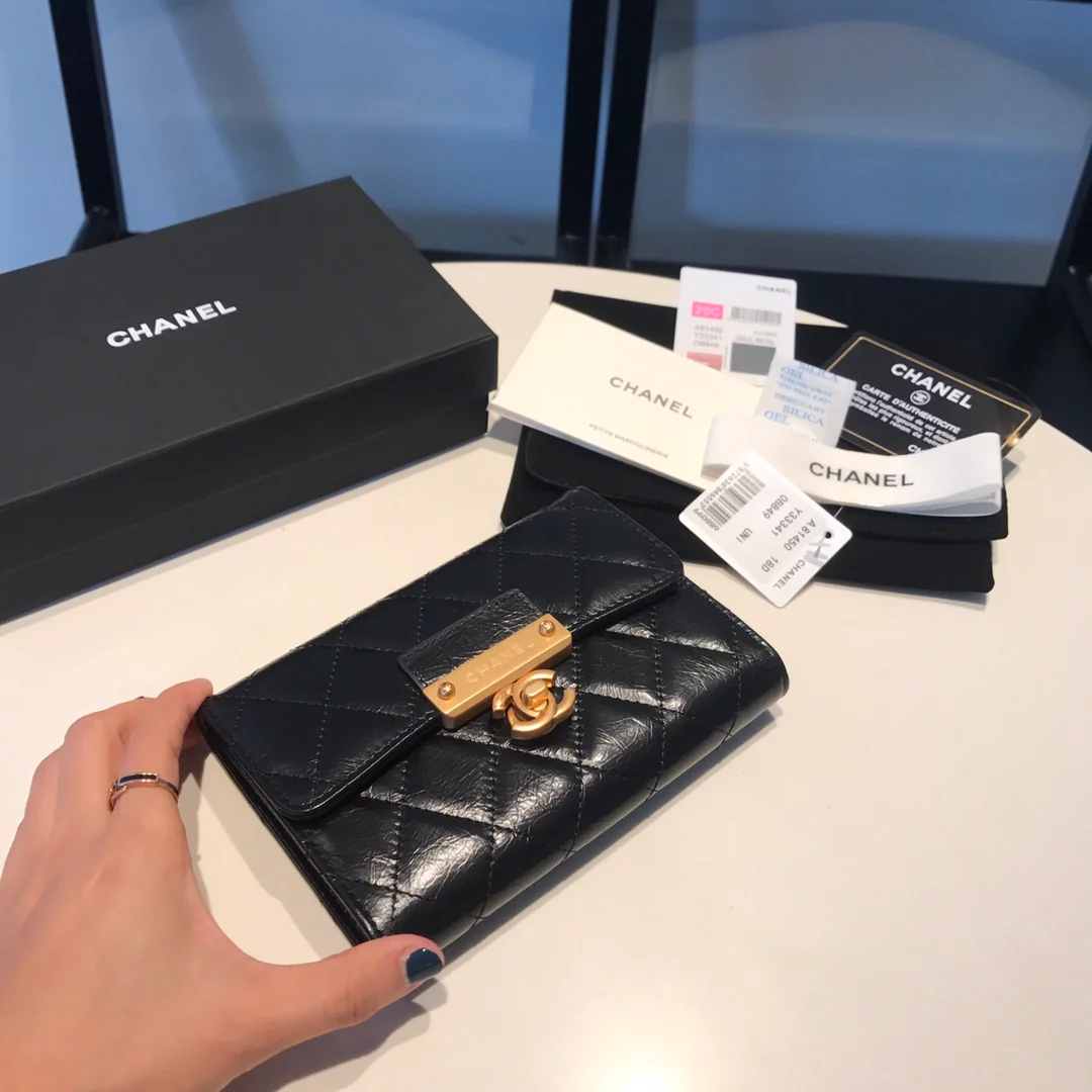 Chanel - Винтажный трехсекционный кошелек из вощеной кожи