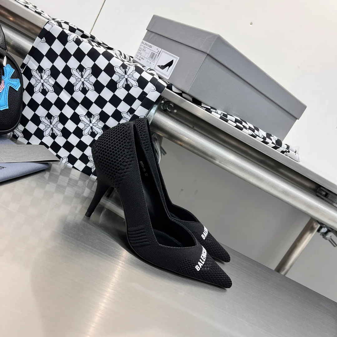 Balenciaga Весна/Лето 2023 - Туфли-лодочки на шпильке с острым носком - 9 см