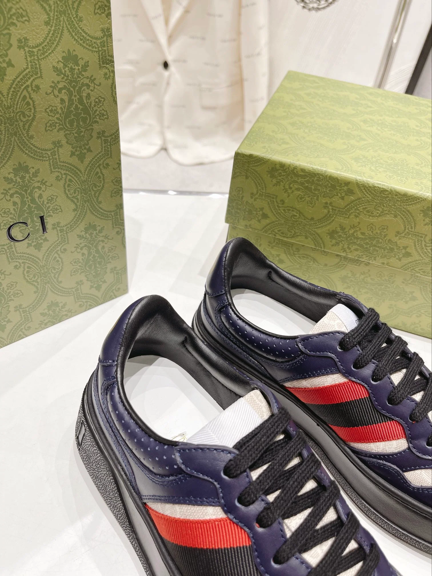 Кроссовки Gucci Chunky B Series на платформе - унисекс - черные