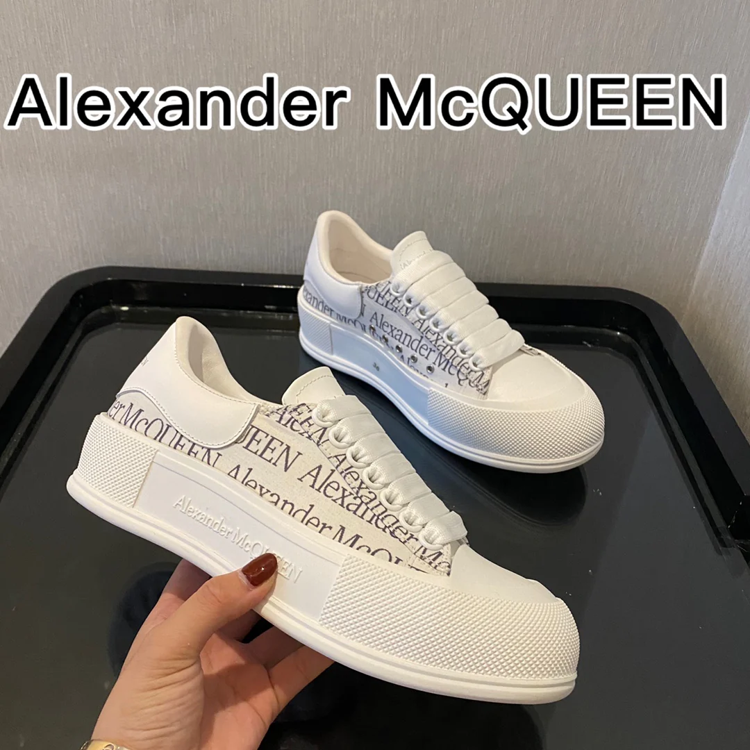 Верх с логотипом McQueen, каблук из парусины