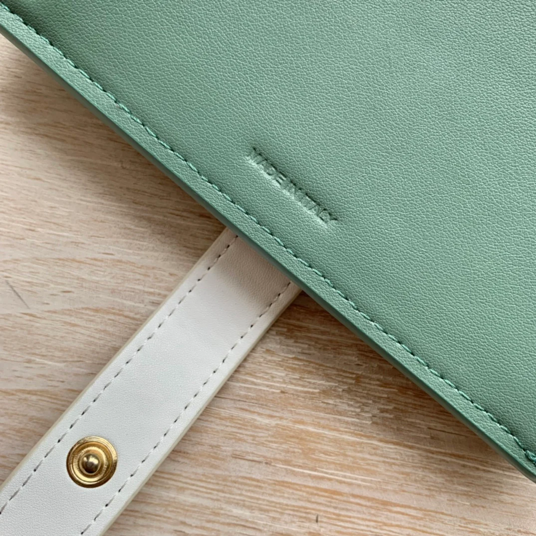 Кошелек Celine Strap из зернистой телячьей кожи - 6