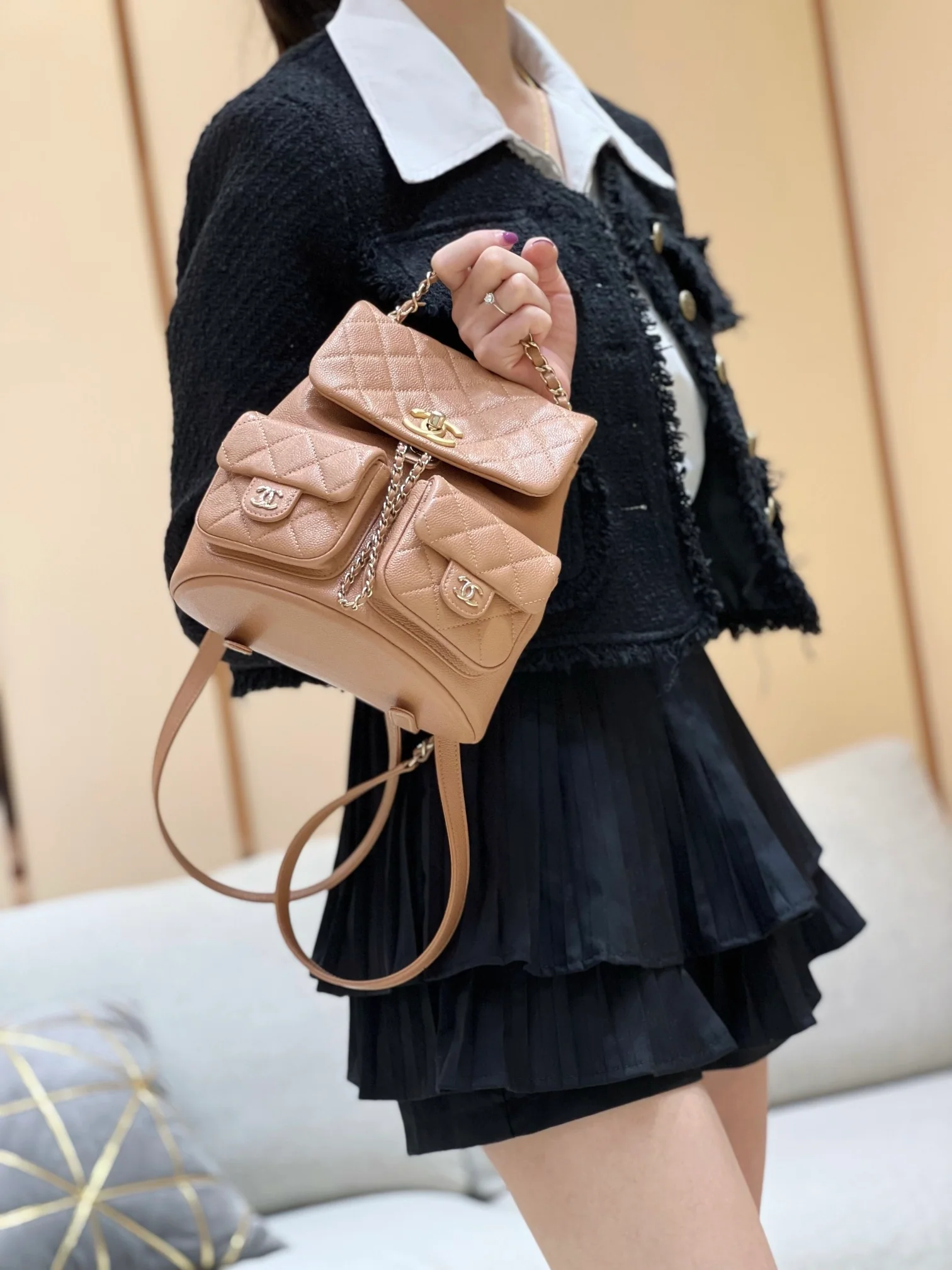 Коллекция Chanel Весна/Лето 2023 - Duma - Кожаный рюкзак ?Личи? - Абрикосовый