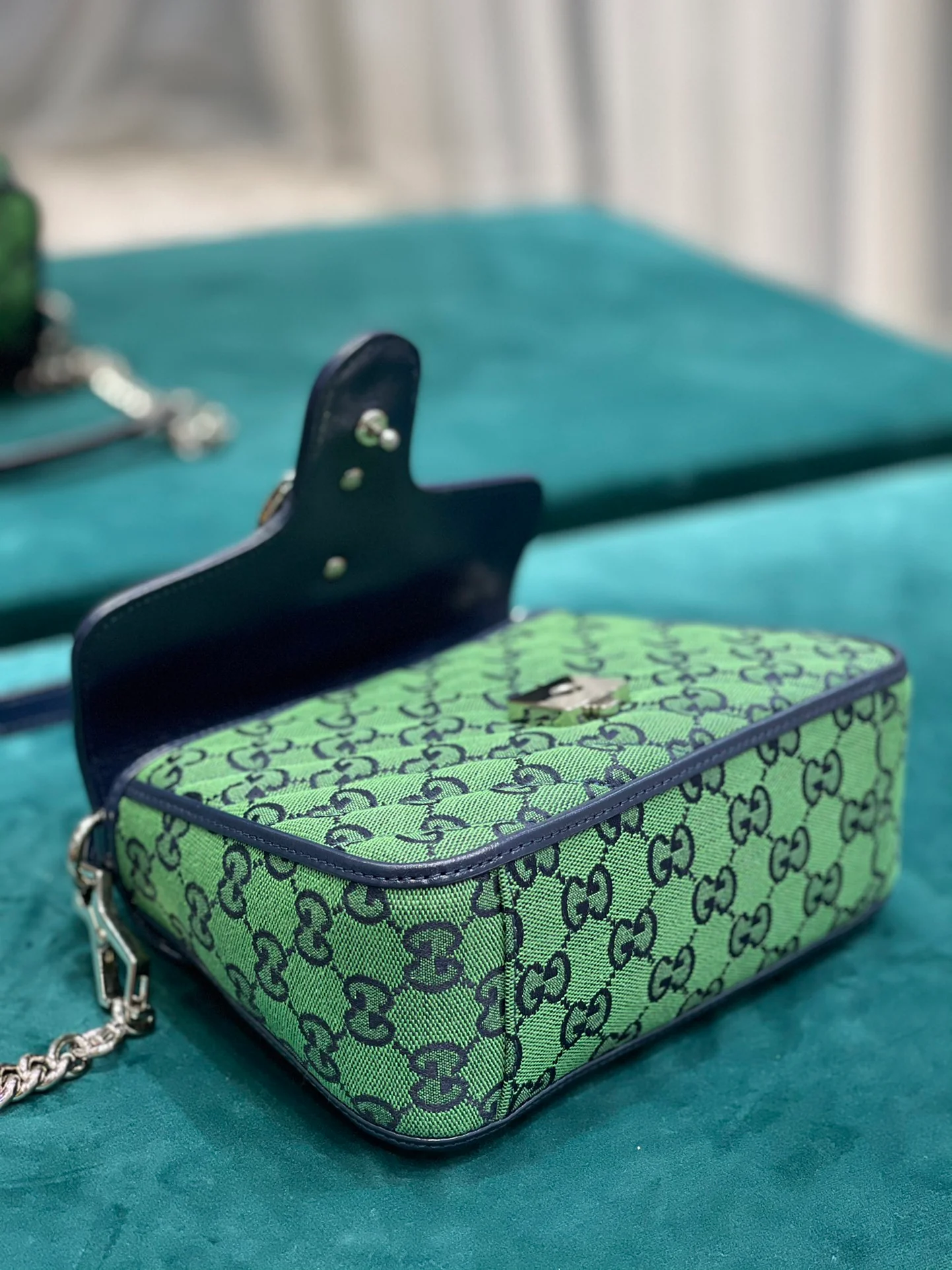 Сумка-тоут Gucci из серии Marmont - 21-15-5-8 см-2