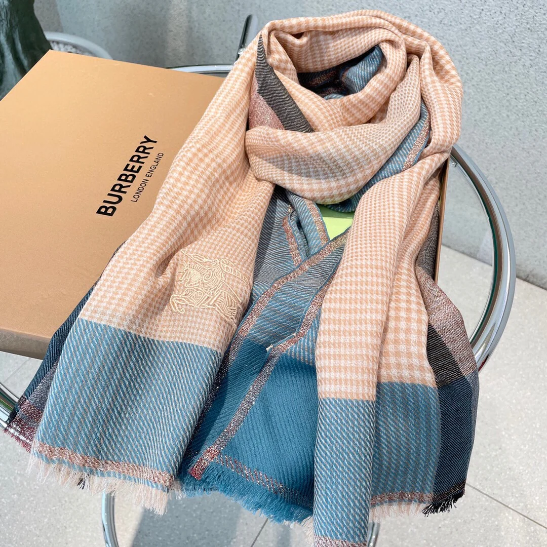 Кашемировый шарф Burberry 