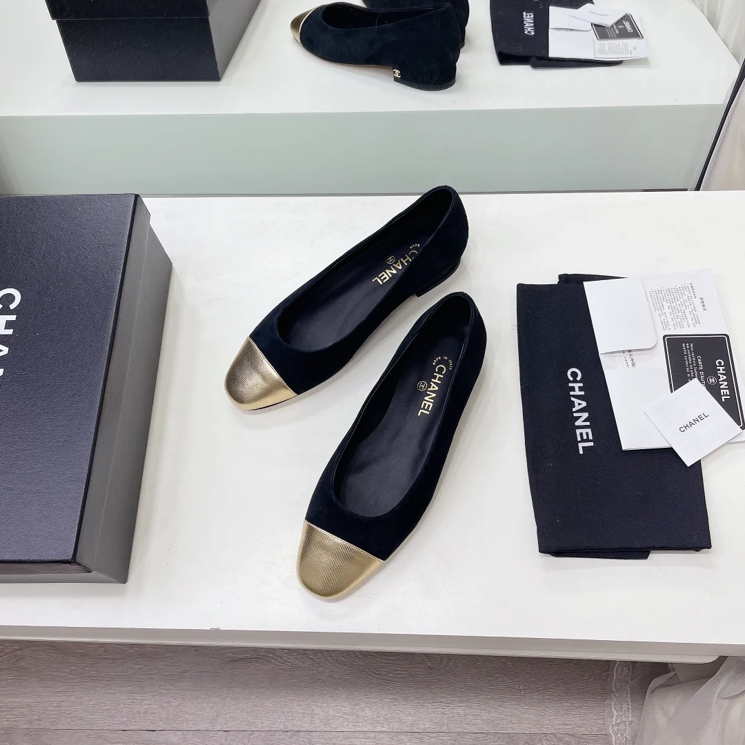 Классические балетки Chanel - золотистые