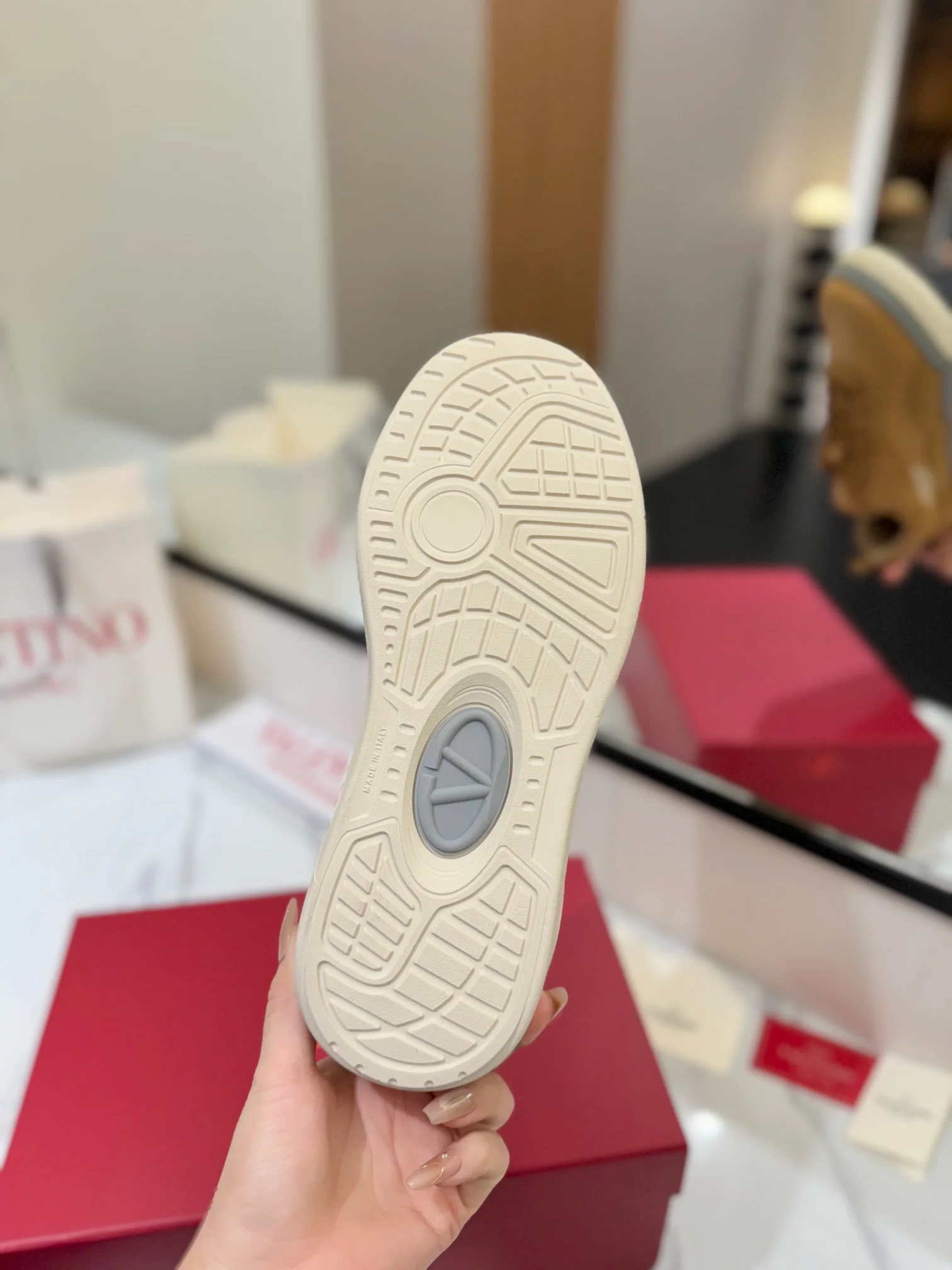 Valentino - Повседневные кроссовки - Коричневые