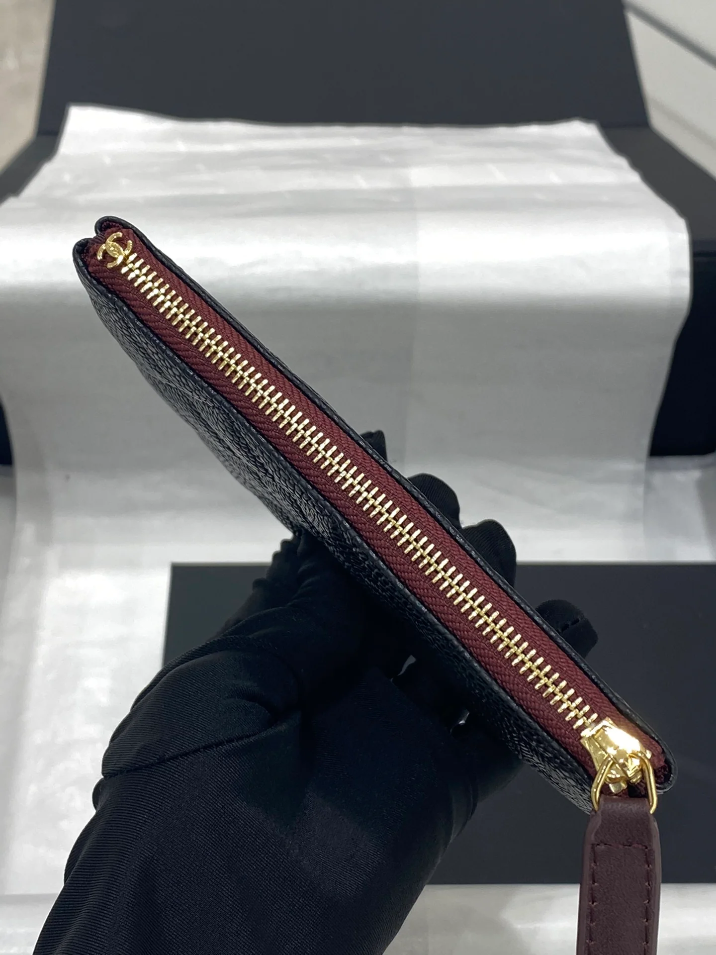 热销款 Chanel-19系列 经典皮革拉链零钱包 黑色金扣