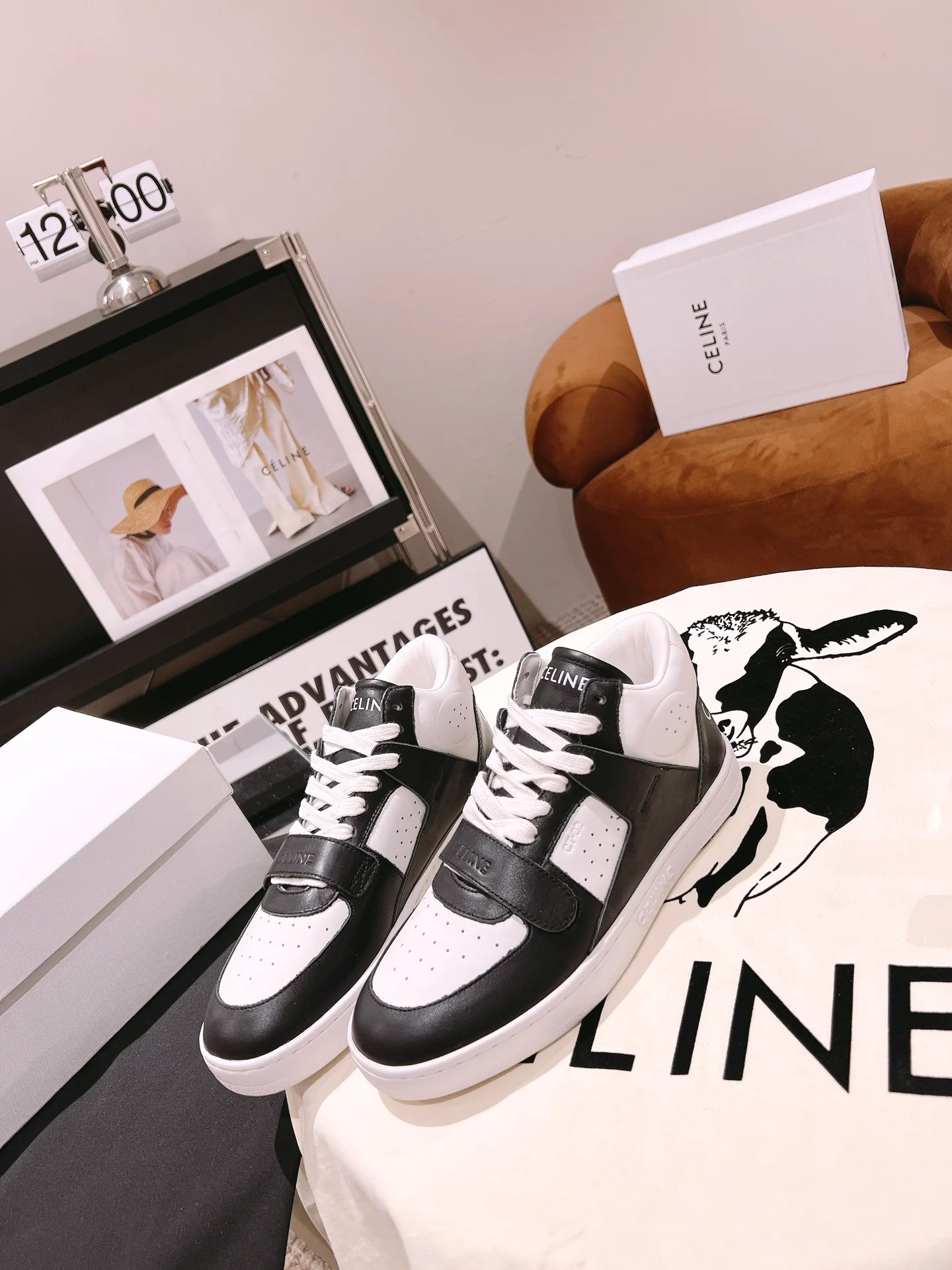 Повседневные высокие кроссовки Celine