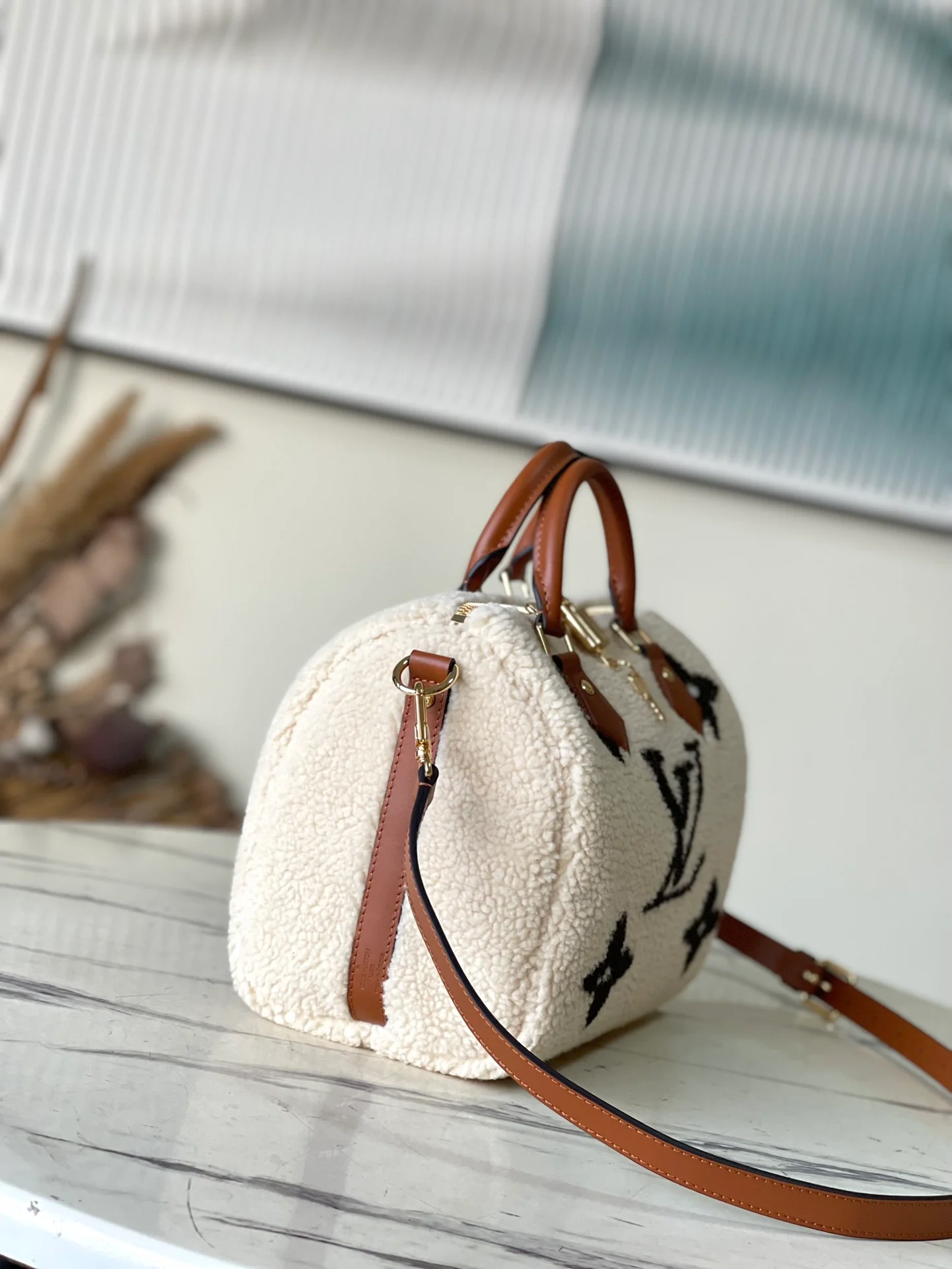 m23468-LV-Сумка через плечо из овечьей шерсти, белая