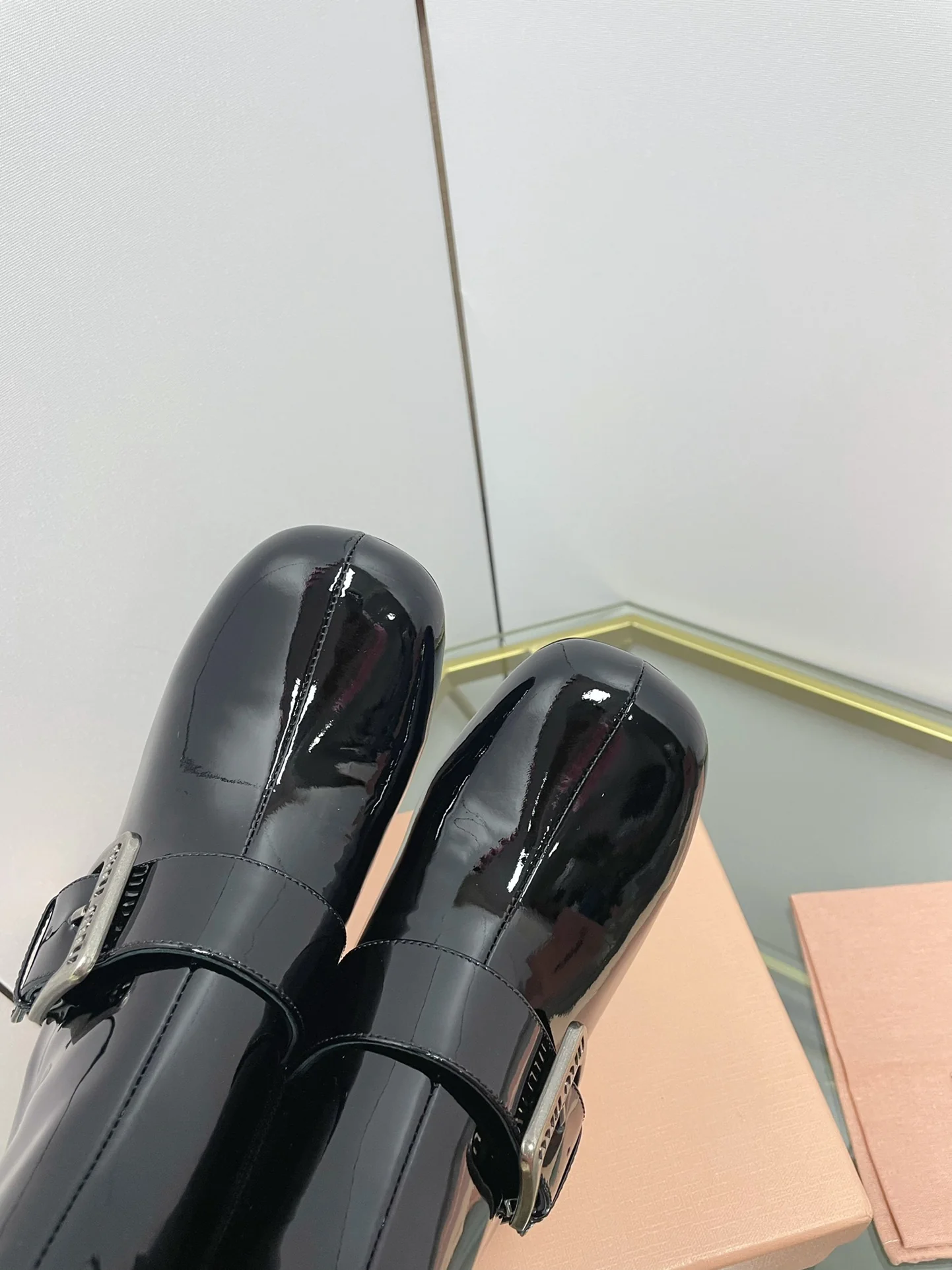 Miu Miu - Ретро-сапоги на массивном каблуке