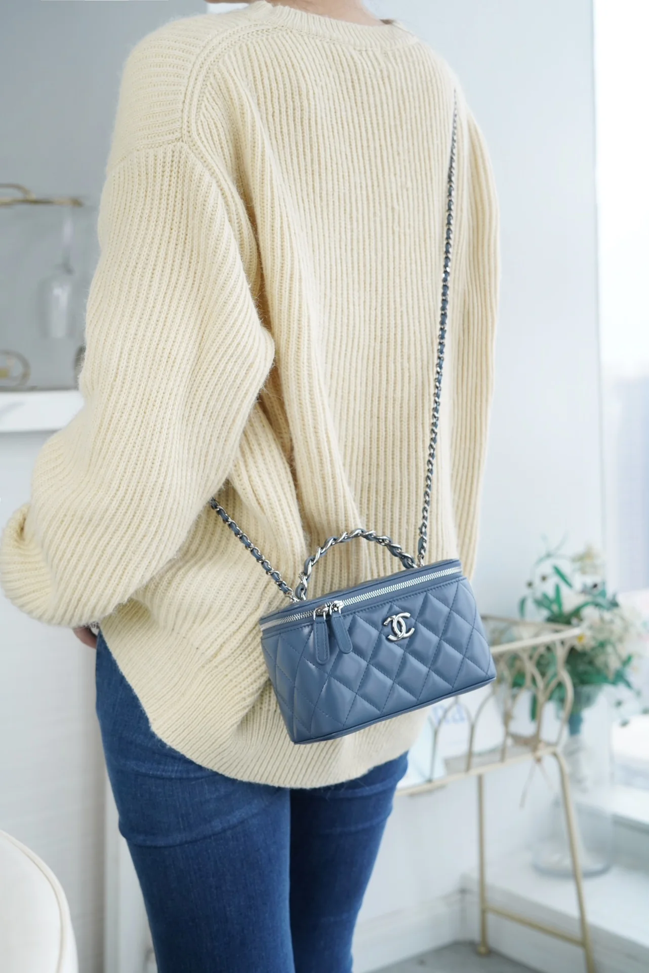 Chanel - Маленькая сумка Double C - Длинная сумка-коробочка с ручками - Пыльно-голубой