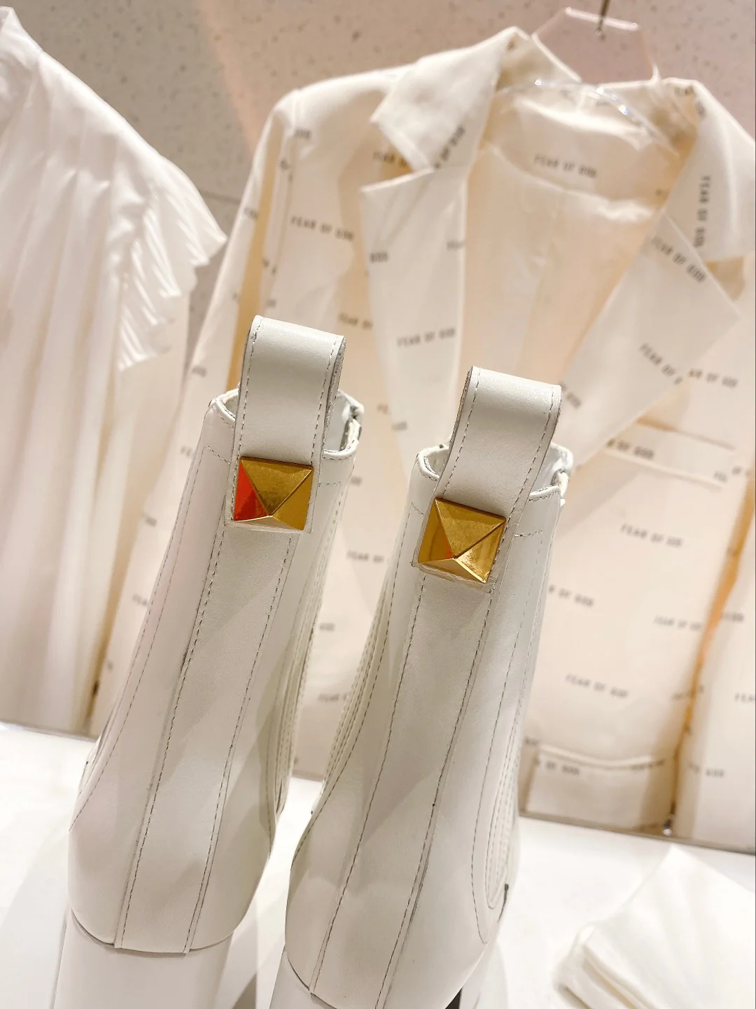 Ботильоны на платформе Valentino - белые