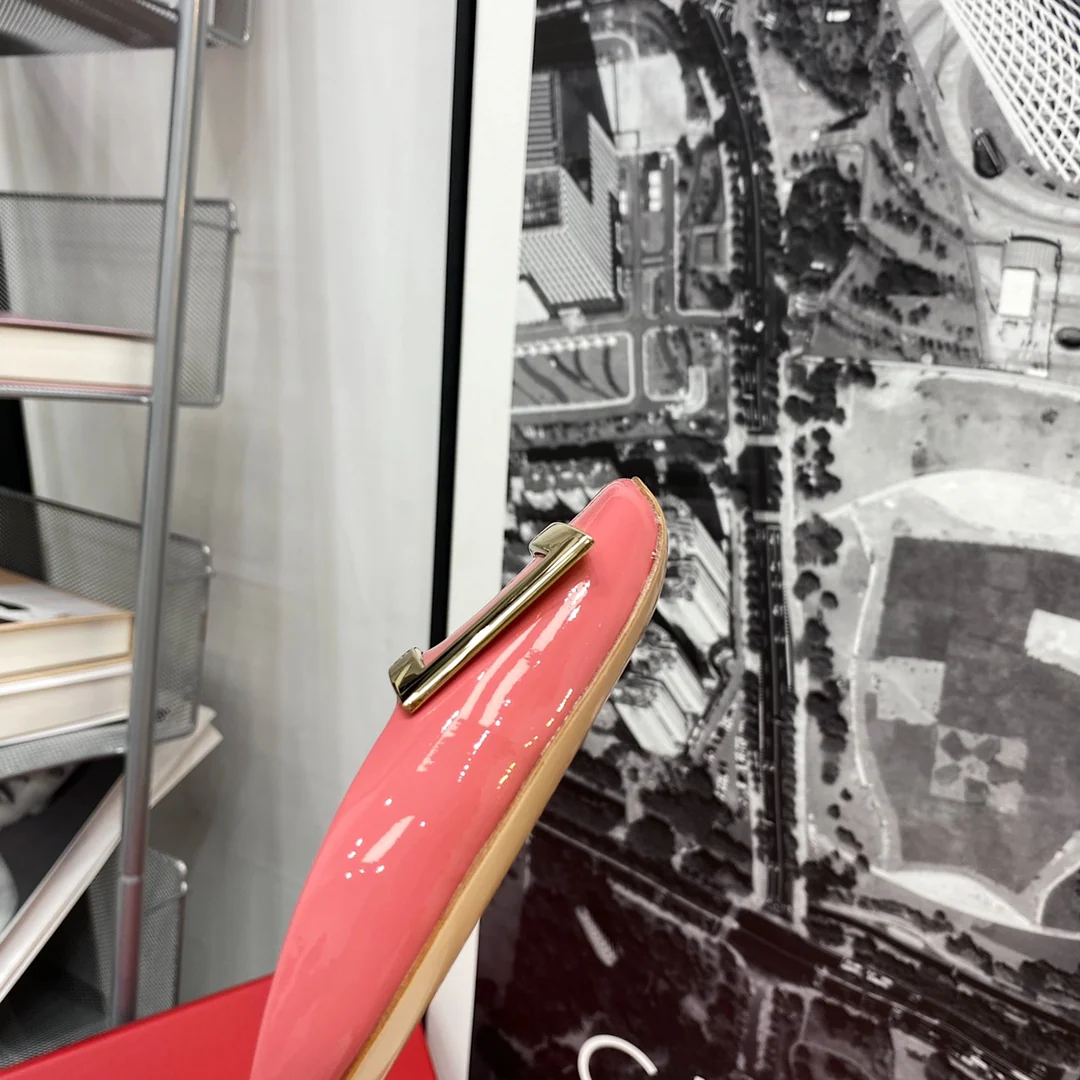 RV-Flat Bottom Hollow Square Head-Watermelon Red