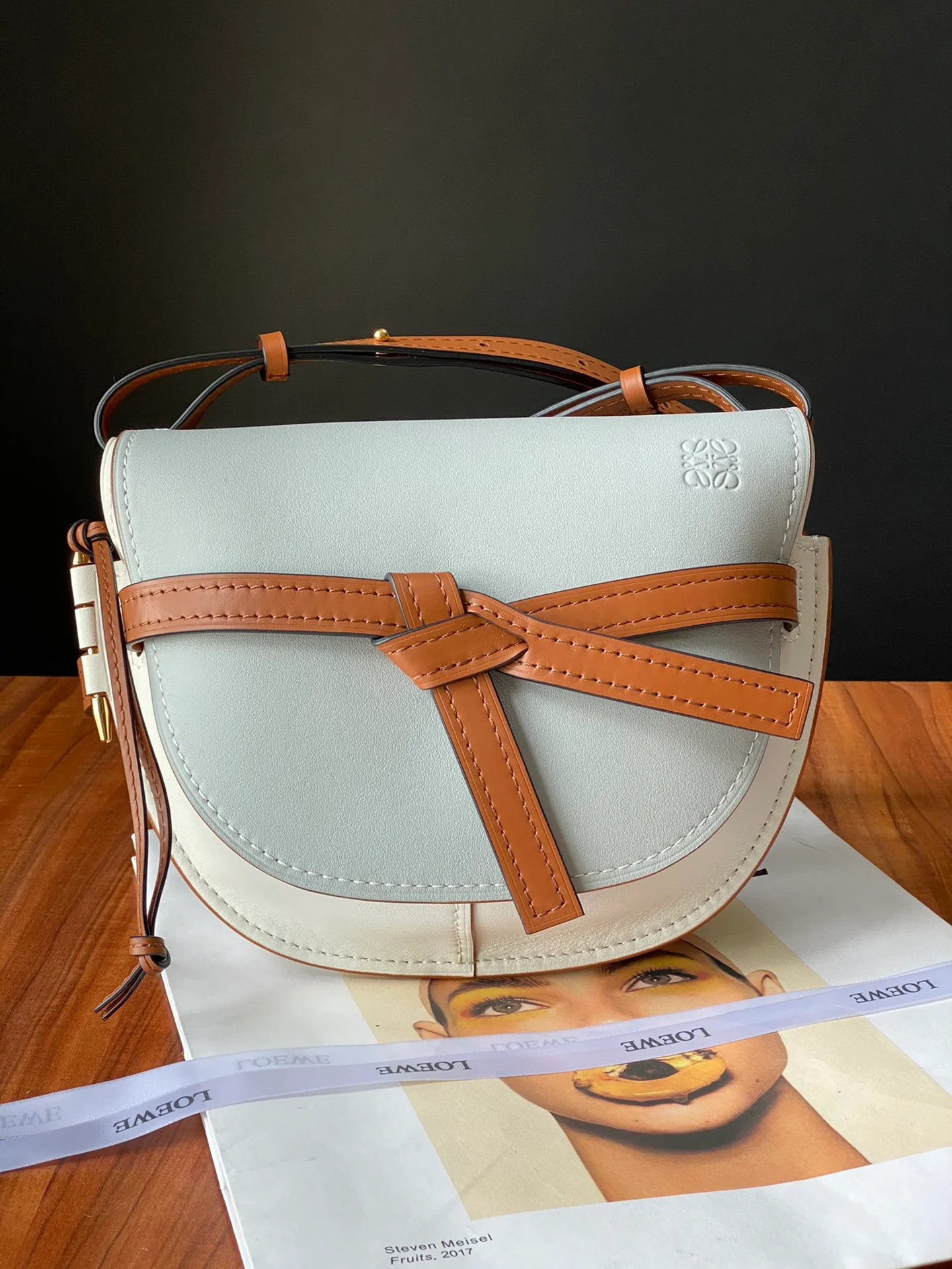 Loewe-gate-small-20x19x11-5-cm-15