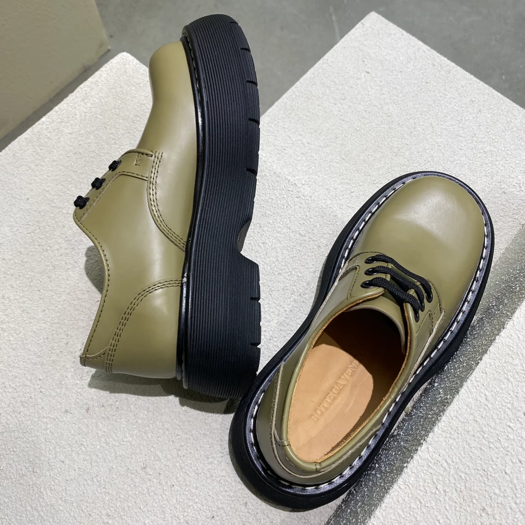 Официальный сайт BV-22s. Новые кроссовки - парный стиль.