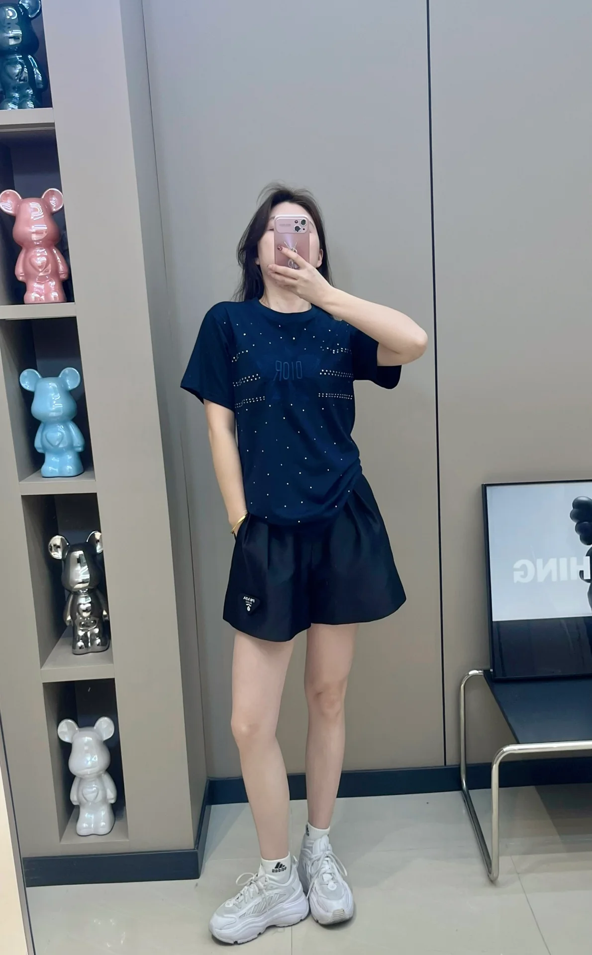 Футболка Dior 2403 с плотной вышивкой и стразами - синяя