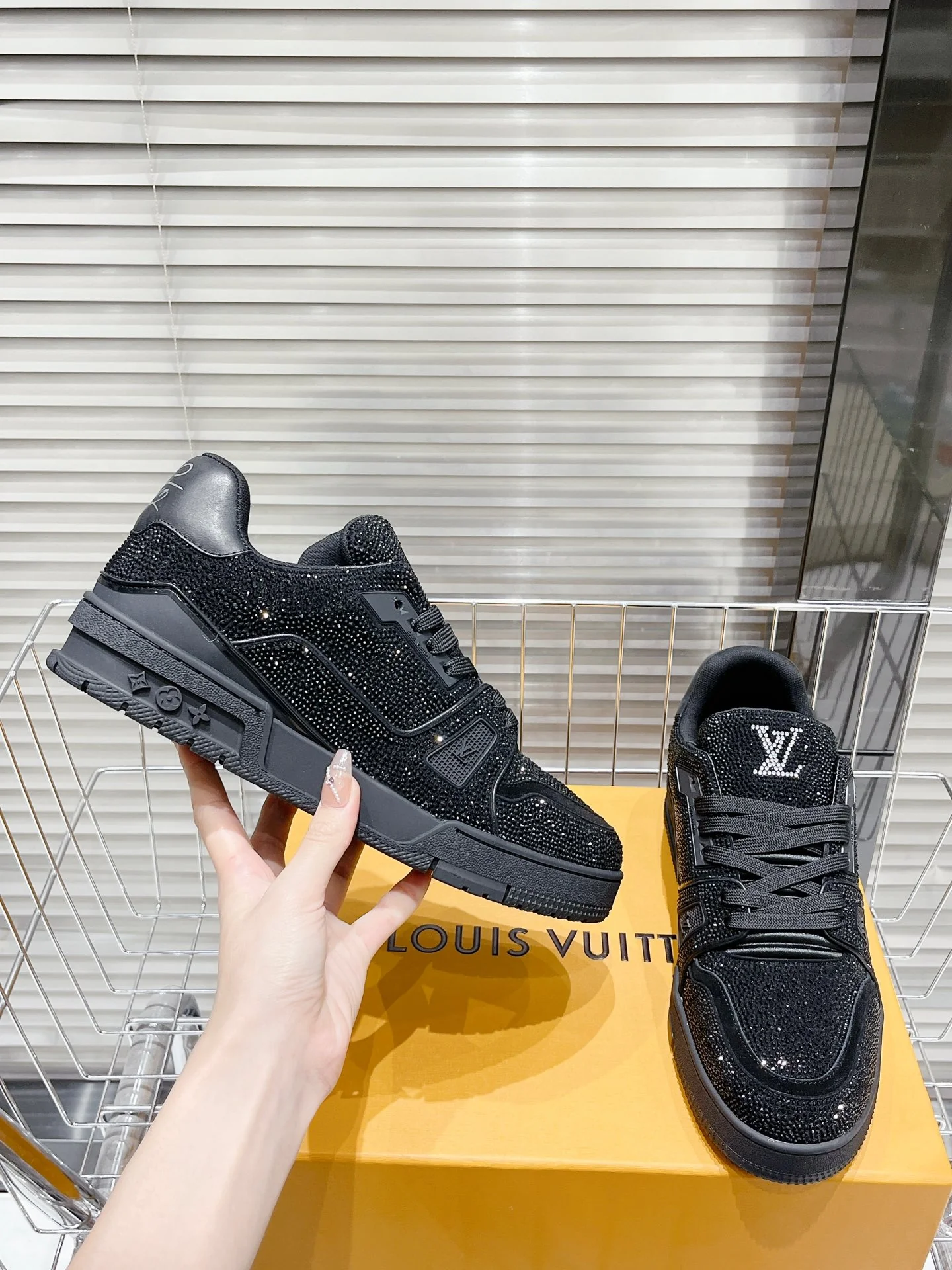 Кроссовки LV Trainer - обувь для скейтбординга - глянцевый черный - унисекс