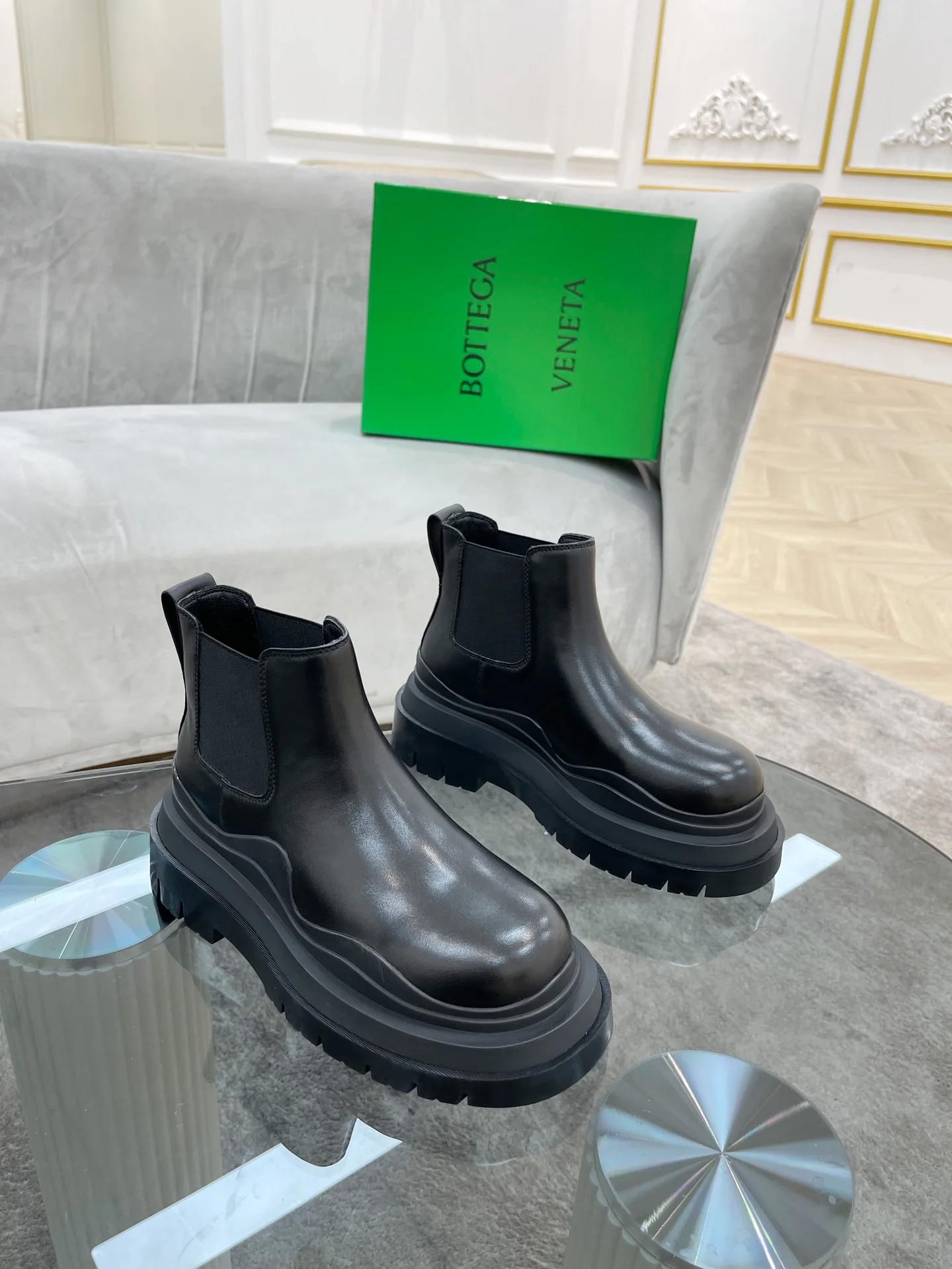 BV - Ботинки на платформе с низким верхом - Полностью черные