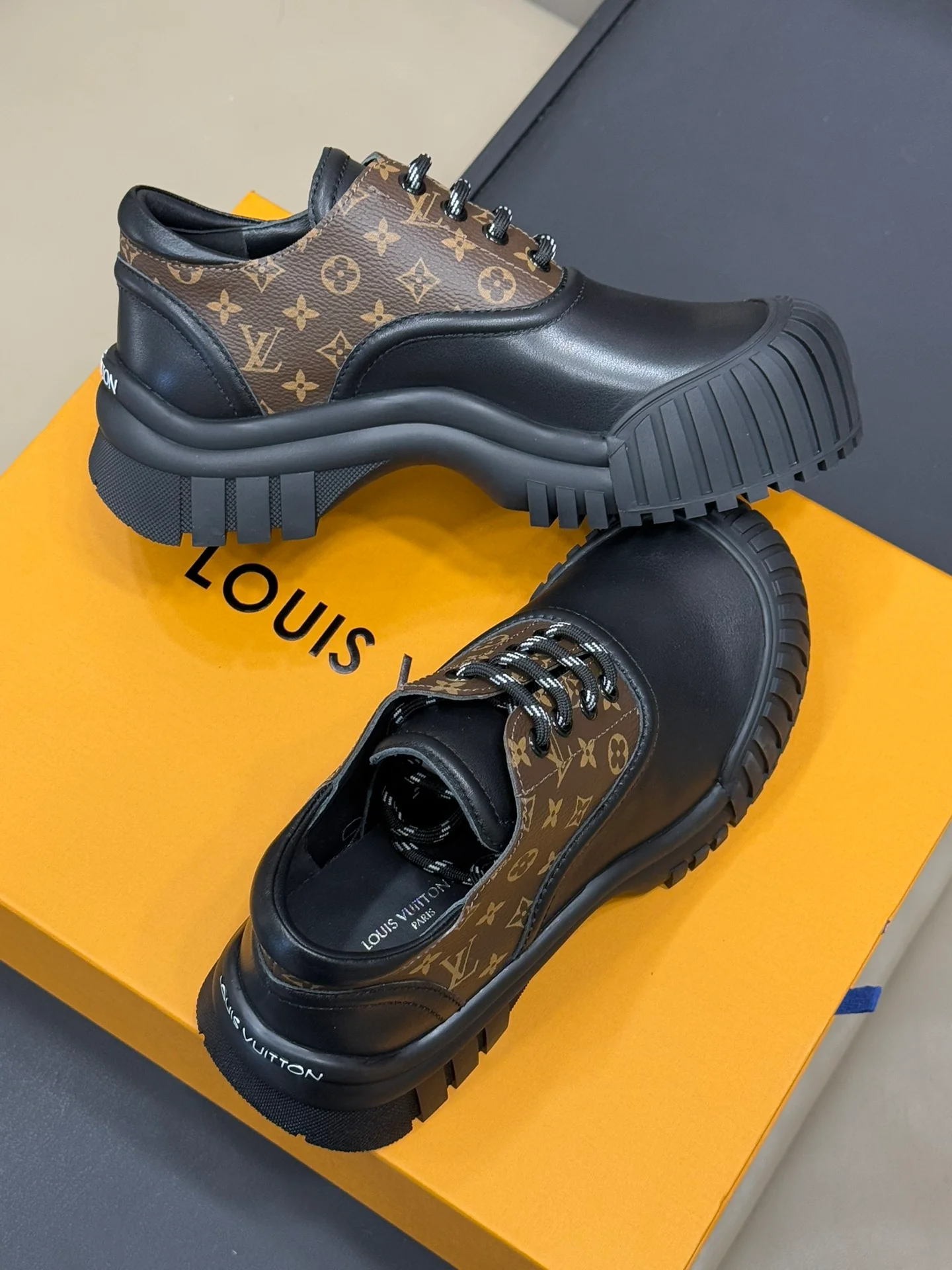 Туфли Мэри Джейн LV-2024 - черные