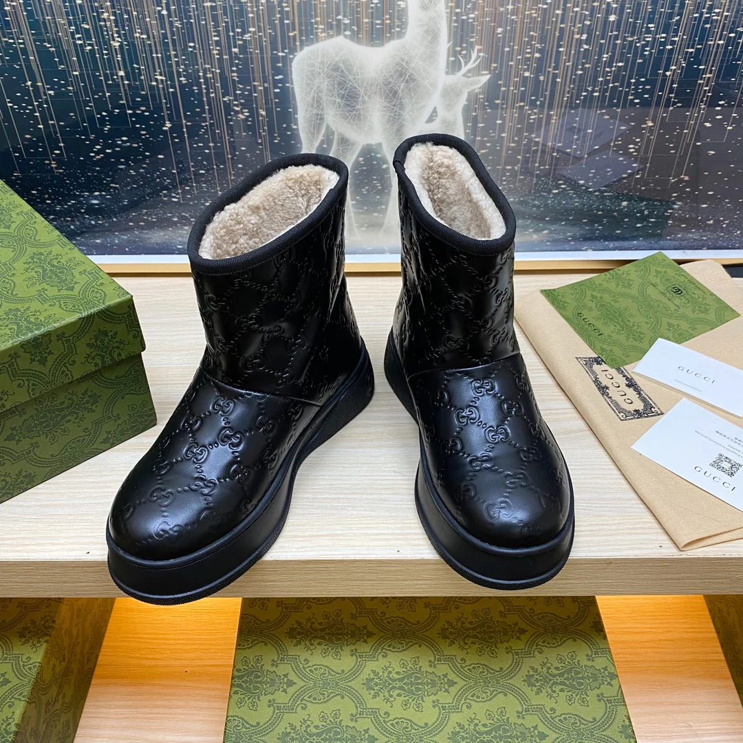 Gucci 2024 - Замшевые сапоги с нубуковым воротником - Черные