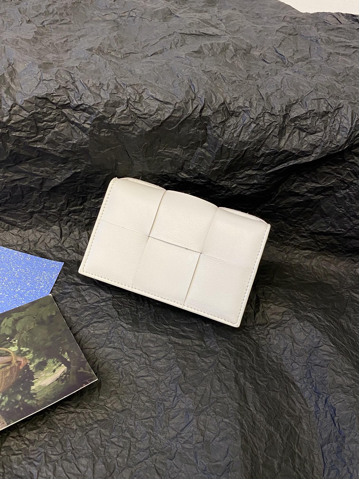 BV-大格翻盖卡包 小羊皮 12.2×7.5×2.5cm