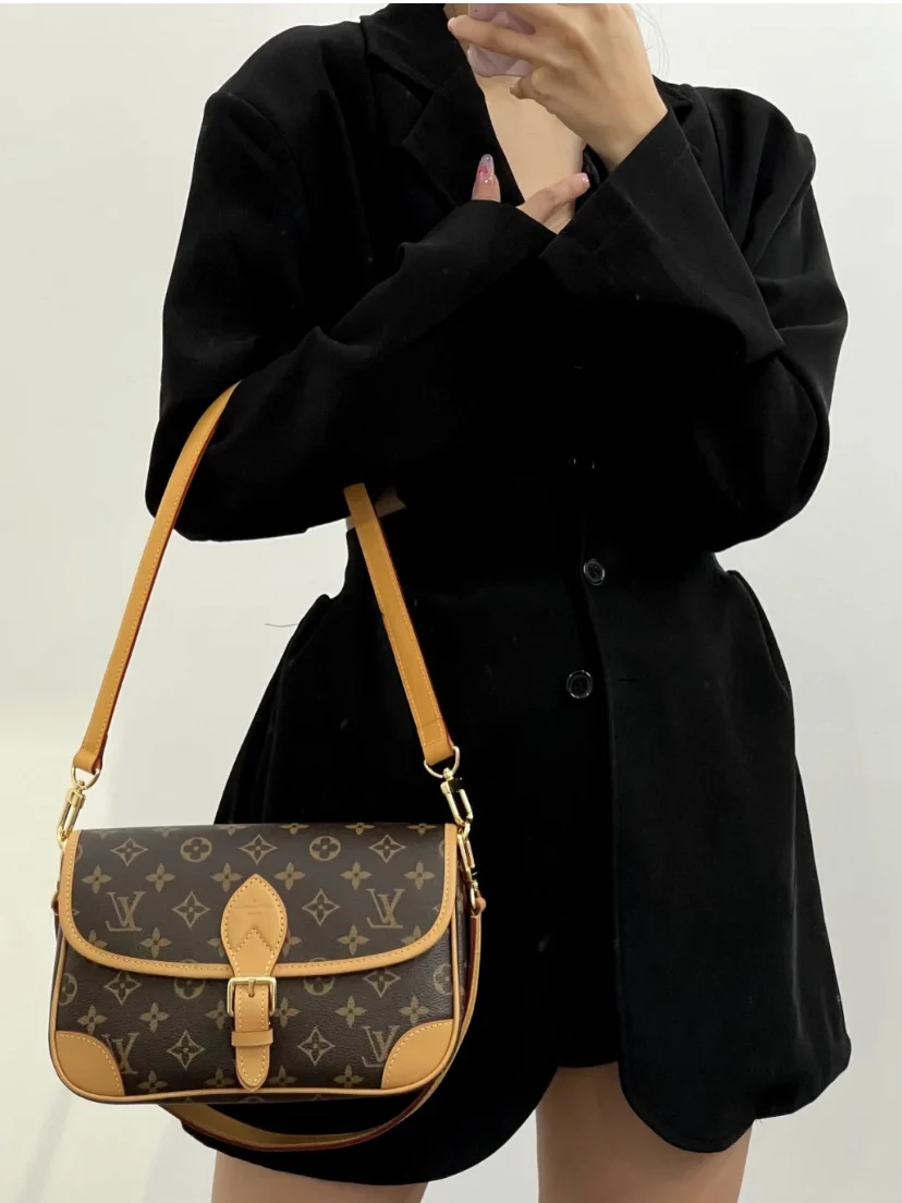 LV-m45985-diane College Большая сумка-пакет коричневого цвета