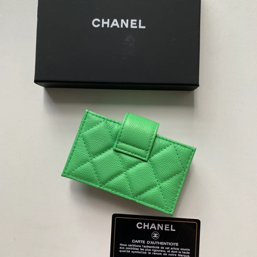 Кардхолдер Chanel с несколькими отделениями, складной, 2 шт.