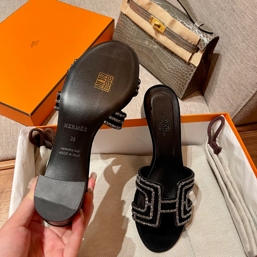 Босоножки Hermes-H на среднем каблуке с бриллиантовой гравировкой-5