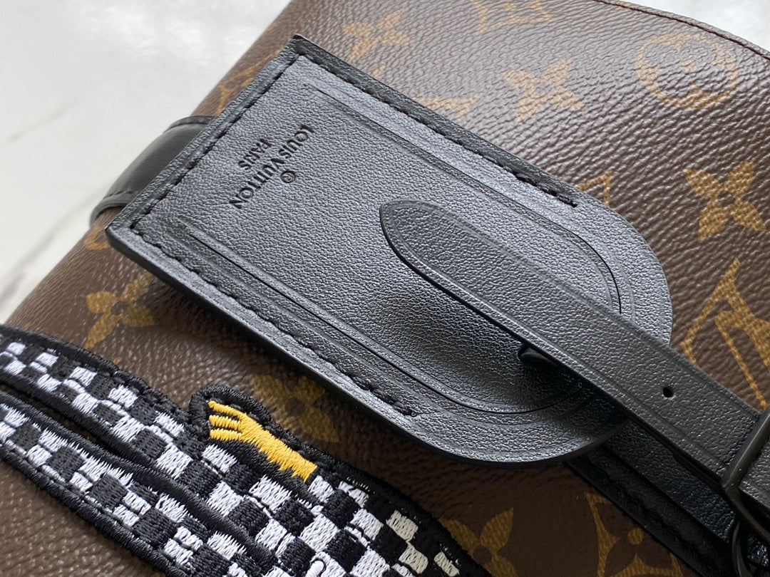 lv-m45652-city-keepall-handbag