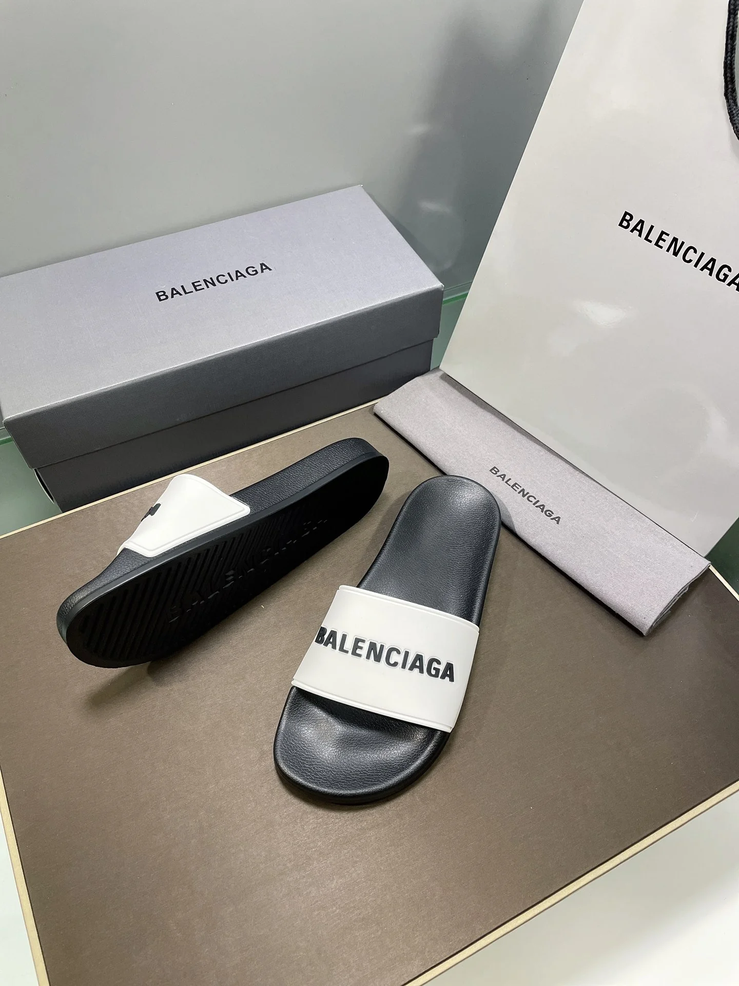 Balenciaga - Новая модель 2022 года - Тапочки с эффектом памяти и улучшенной упругостью - 7