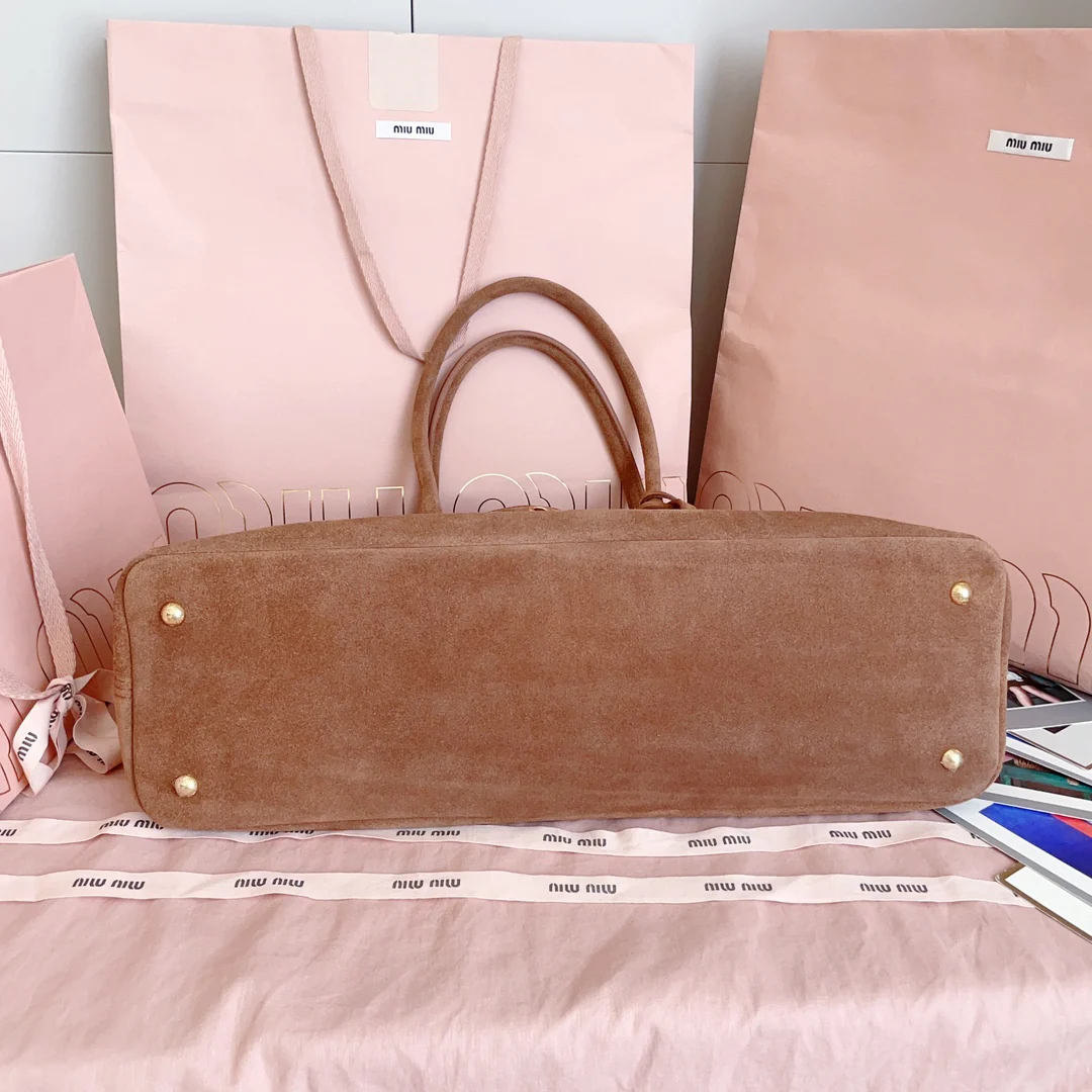 Сумка-тоут Miu Miu 5bg310 из замши