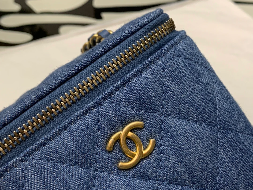 Маленькая коробочка Chanel Denim Gold Ball