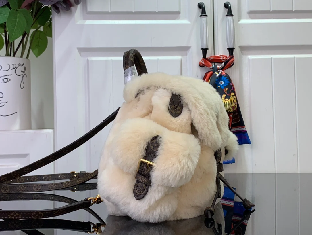 Рюкзак LV-m11919-nano-teddy из овечьей шерсти - белый