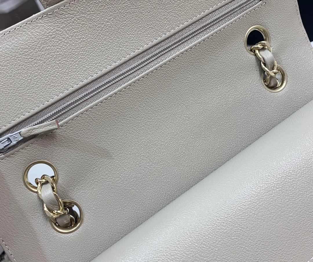 Сумка Chanel Sesame Pattern CF — голубино-серый с золотой фурнитурой — 23 см