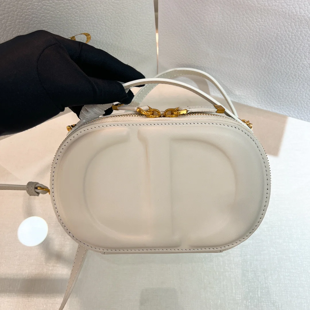 Фирменная сумка-фотоаппарат Dior - белая