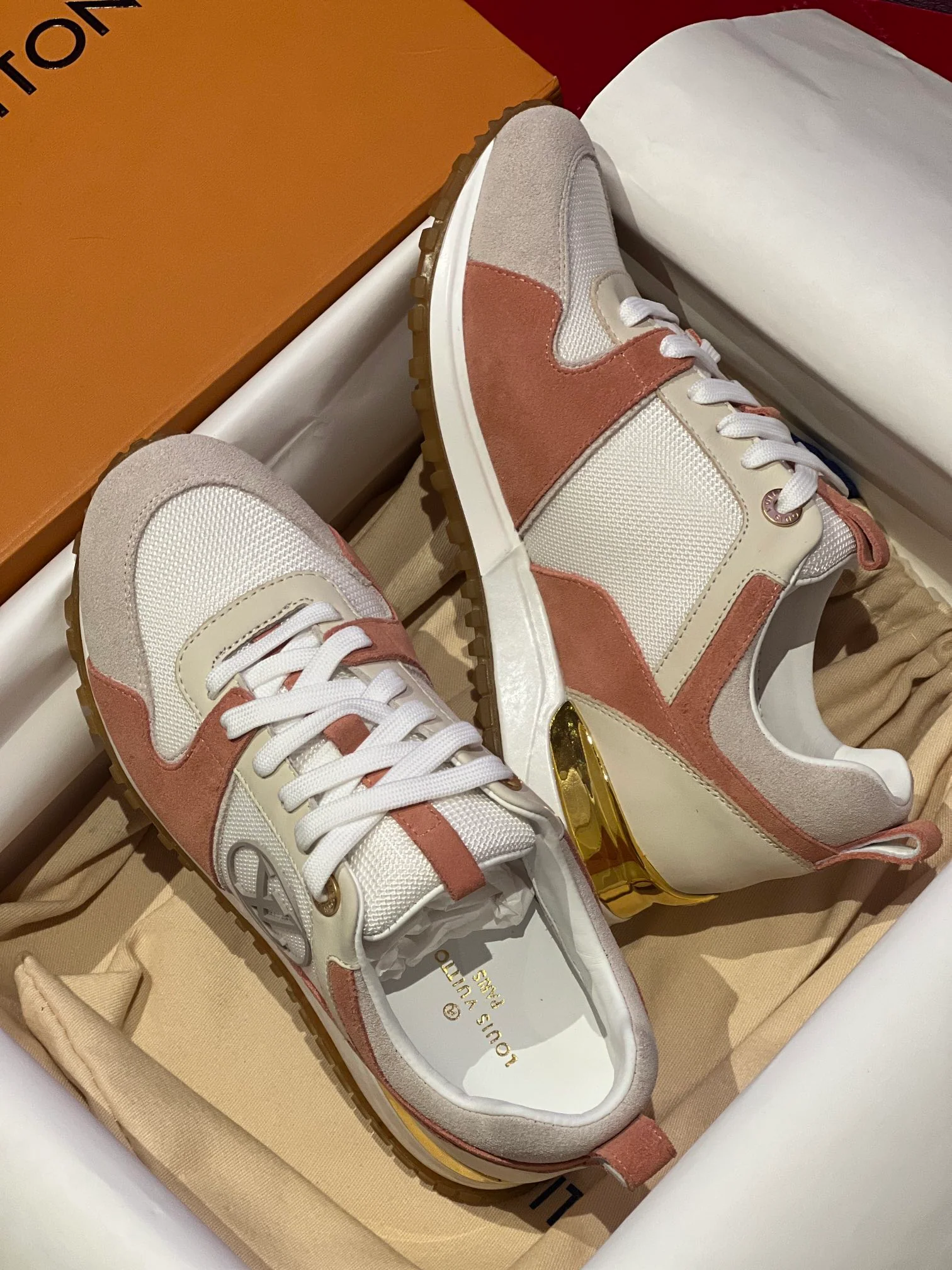 Кроссовки LV Run Away Series - Повседневные кроссовки - Цвет ?лаймовый порошок?