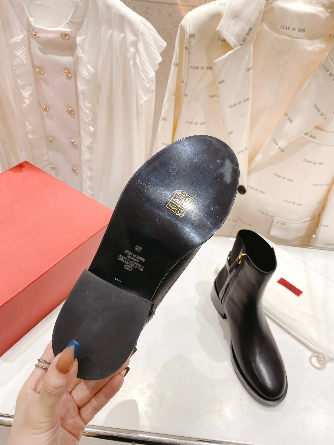 Valentino - Ботильоны на низком каблуке - Черные