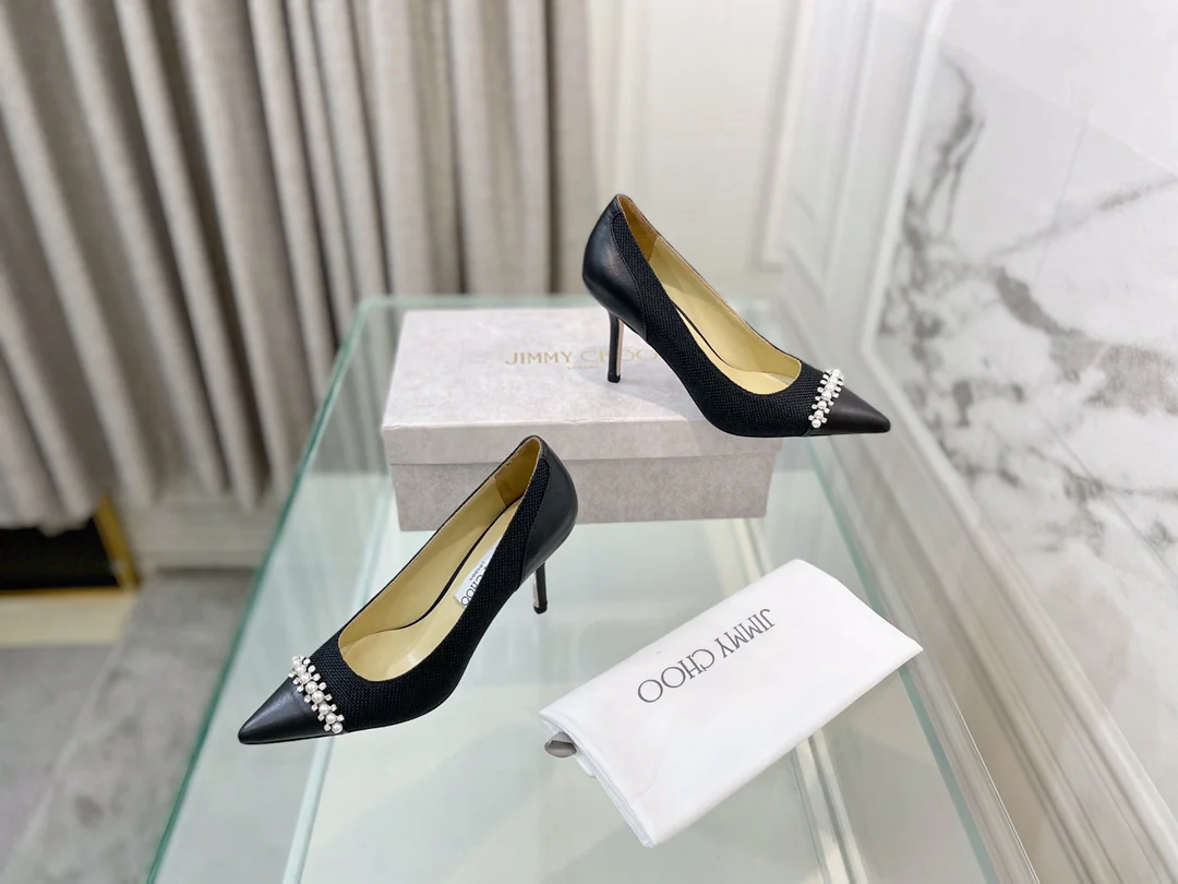 Туфли на высоком каблуке с острым носком от Jimmy Pearl