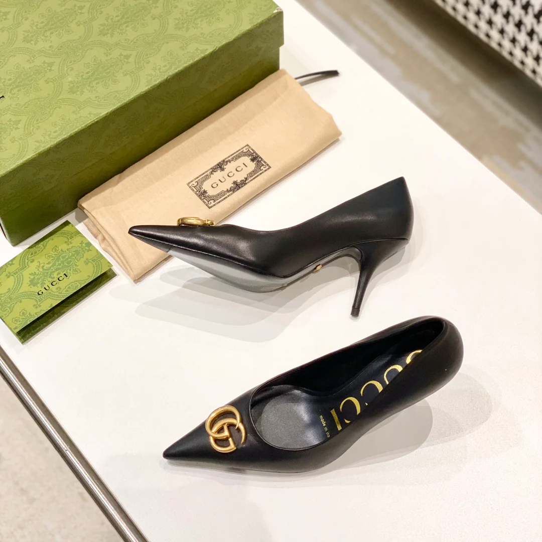 Туфли на высоком каблуке с острым носком Gucci, коллекция ?Ранняя весна 2022? - 1